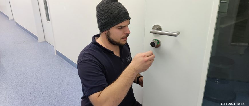 Cleveres Zutrittsmanagement für die Universität Augsburg